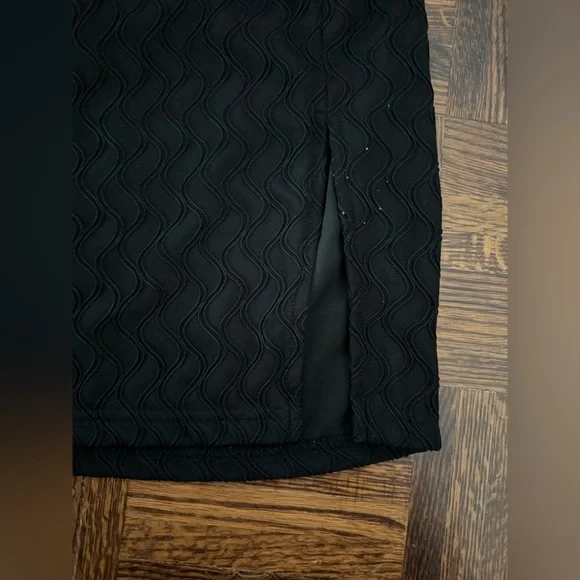 SHEIN SPLIT HEM MINI SKIRT IN BLACK SIZE SMALL KNITTED SLIM FIT STRETCHY FABRIC - Picture 5 of 8